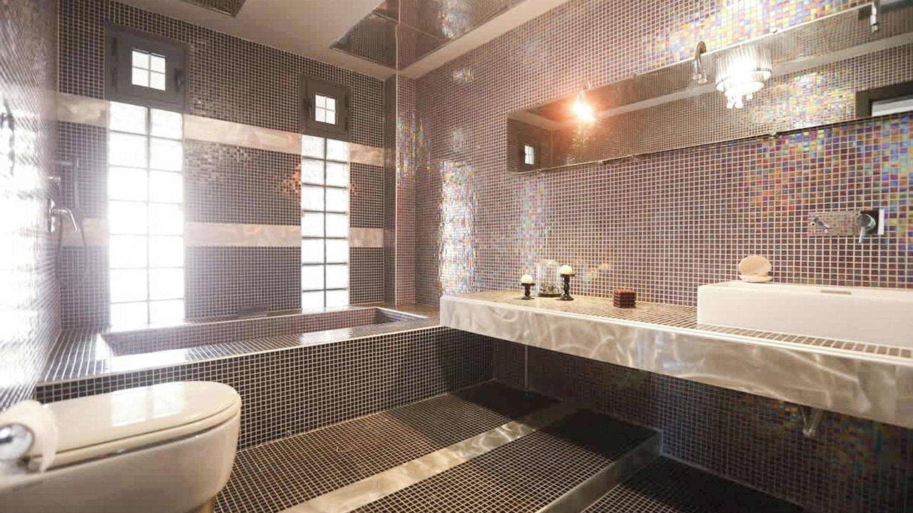 Photo of Bathroom in Thermi