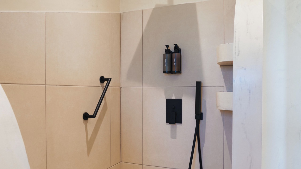 Photo of Bathroom in Almiros Beach