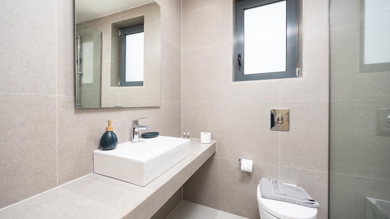 Photo of Bathroom in Petaloudes