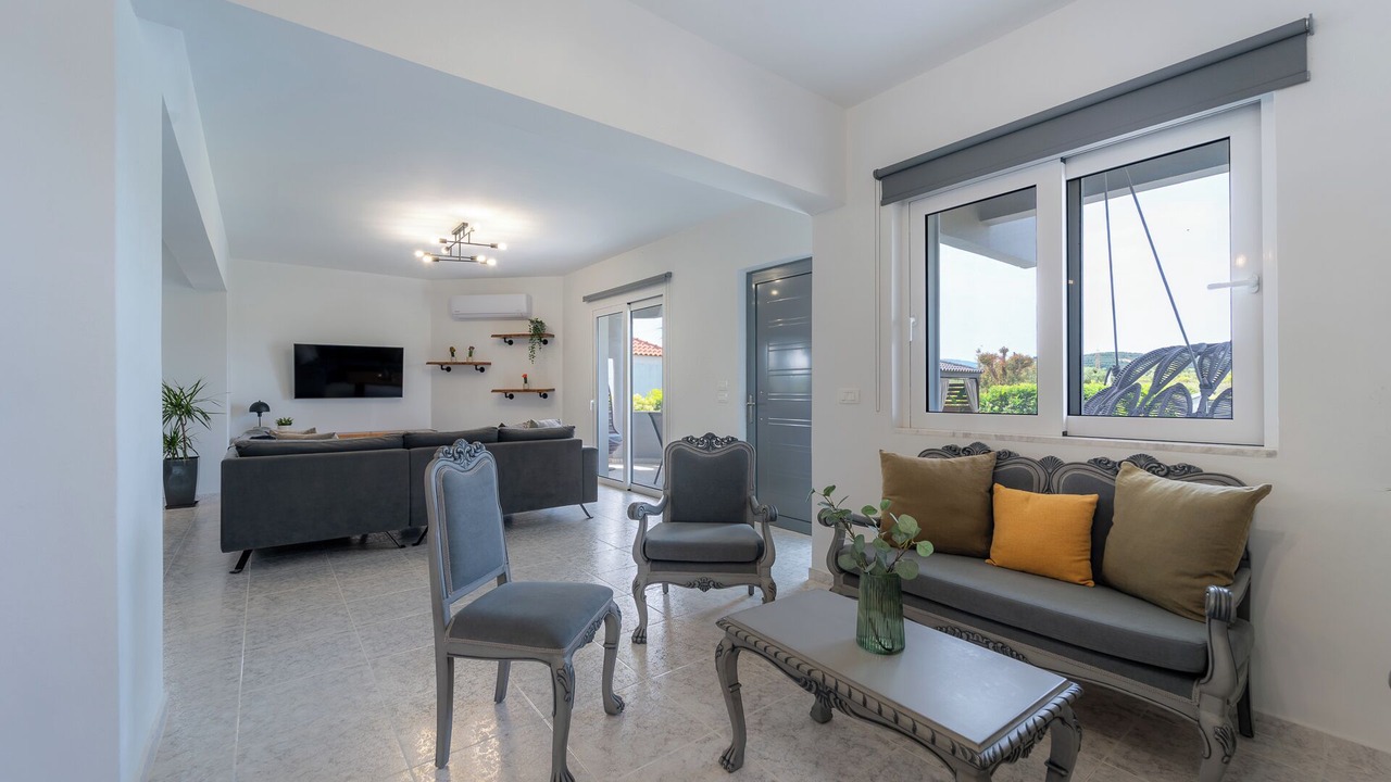 Photo of Livingroom in Theologos
