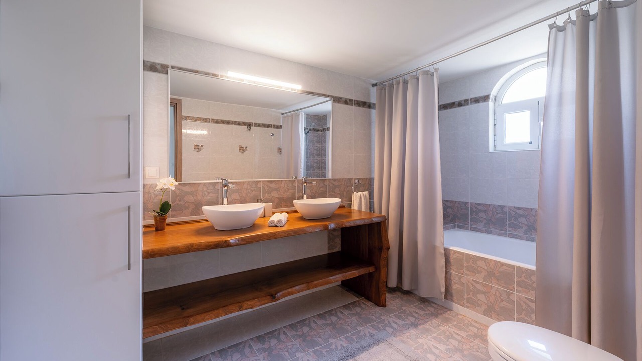 Photo of Bathroom in Theologos