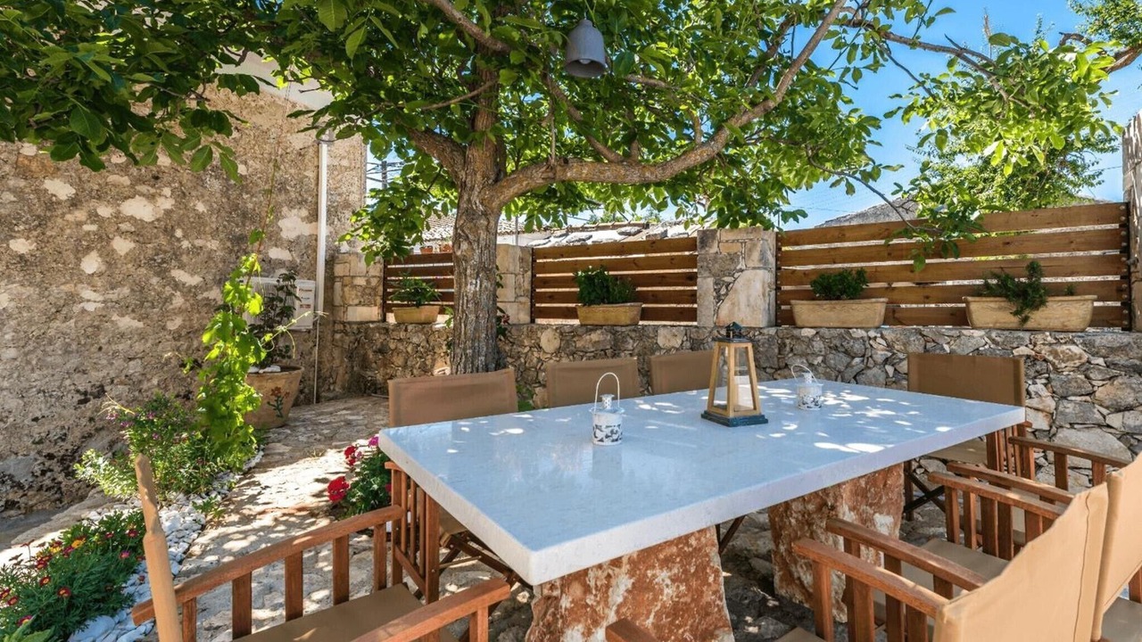 Photo of Outdoor in Loucha