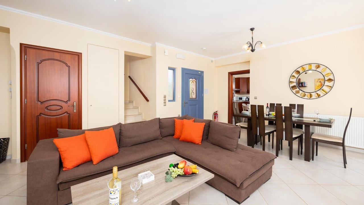 Photo of Livingroom in Karavados