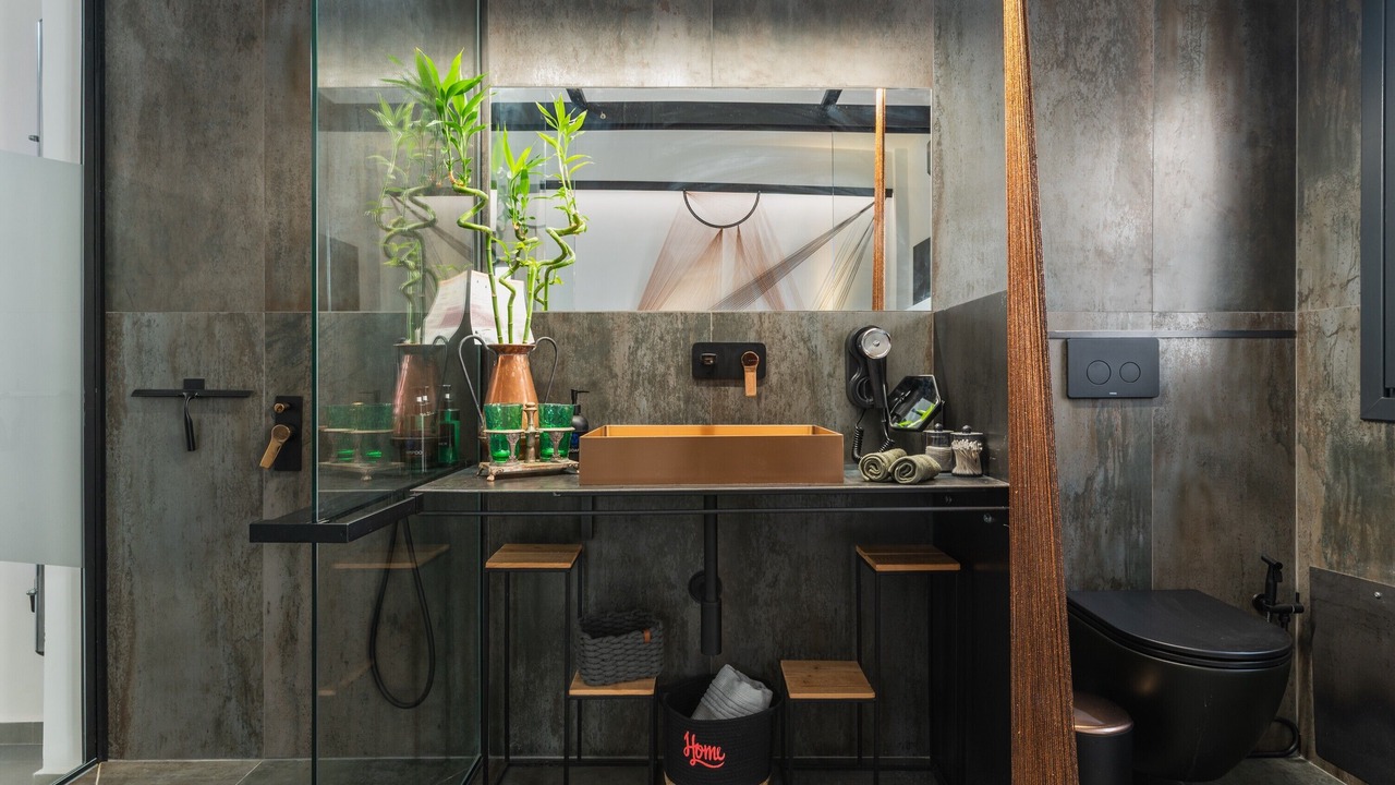 Photo of Bathroom in Syros