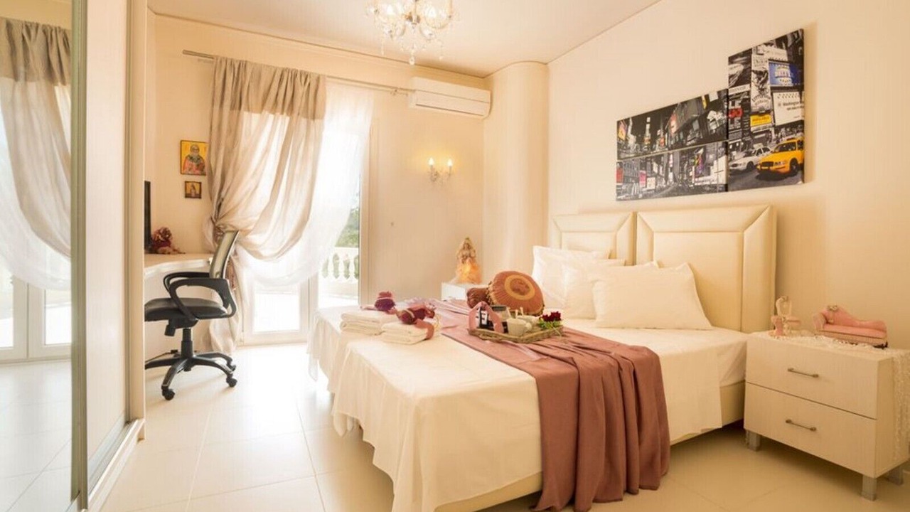 Photo of Bedroom in Gouvai