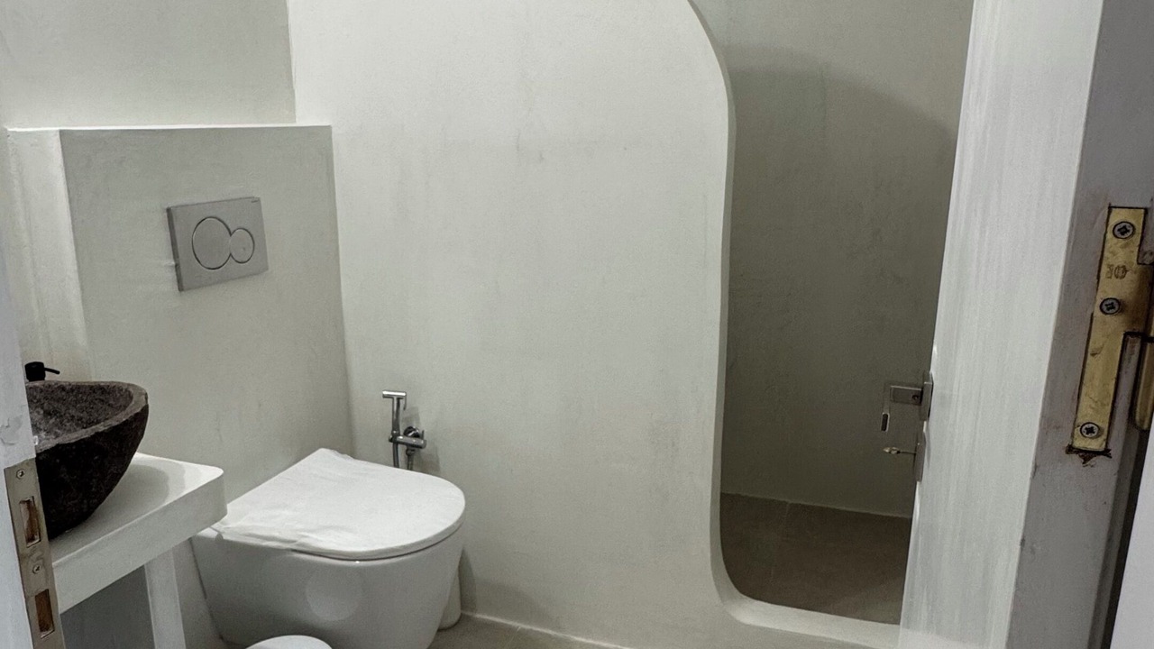 Photo of Bathroom in Kini