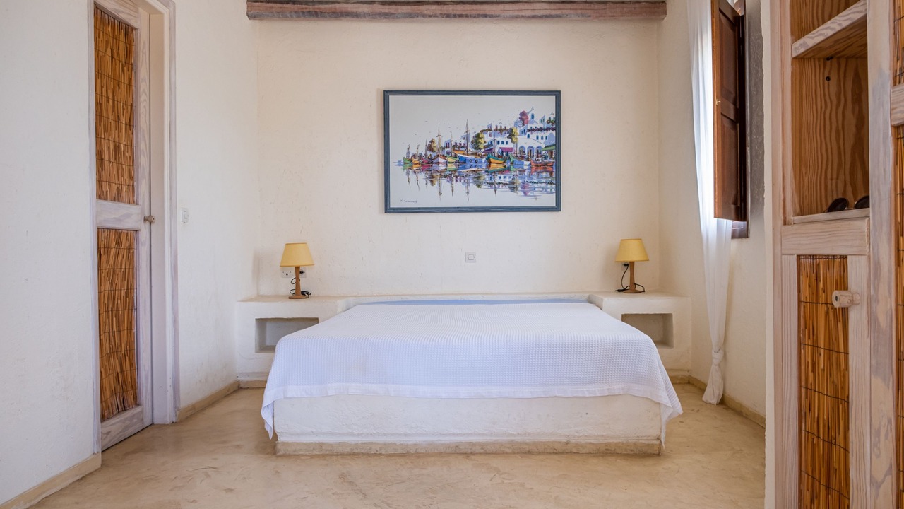 Photo of Bedroom in Koundouros