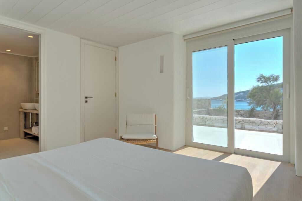 Photo of Bedroom in Platis Gialos
