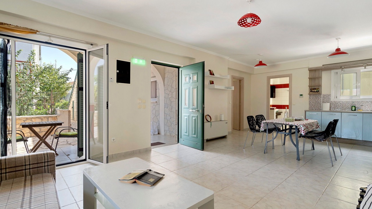 Photo of Livingroom in Katomerion