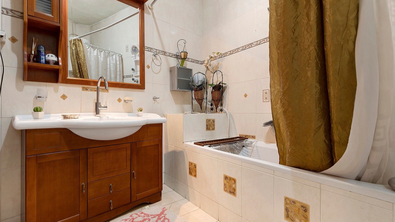 Photo of Bathroom in Krouson