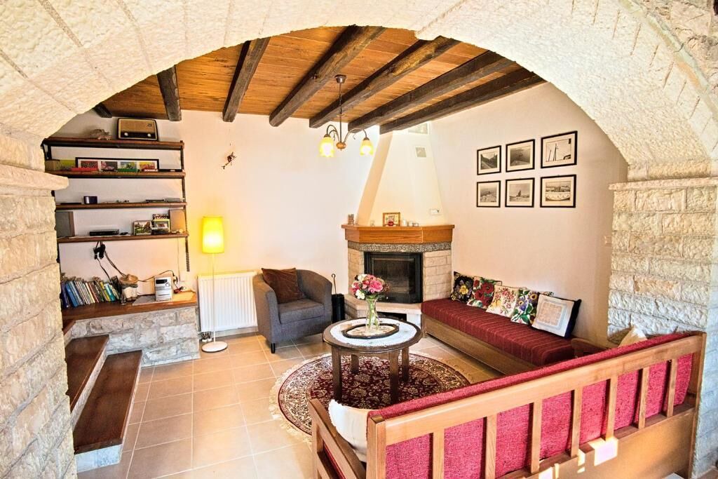 Photo of Livingroom in Asprangeloi