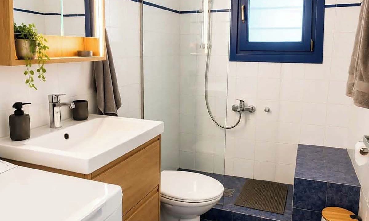Photo of Bathroom in Lavreotiki