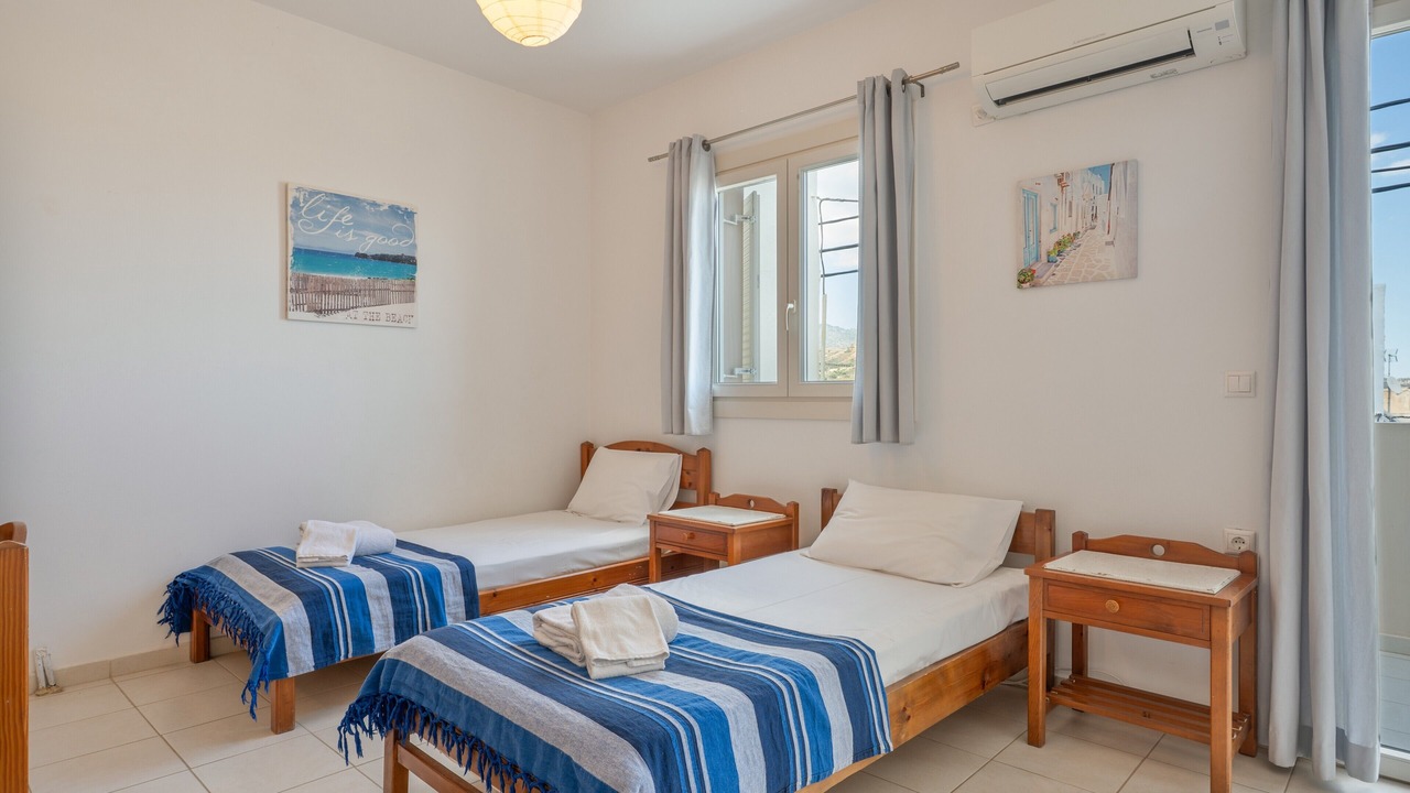 Photo of Bedroom in Mirtos