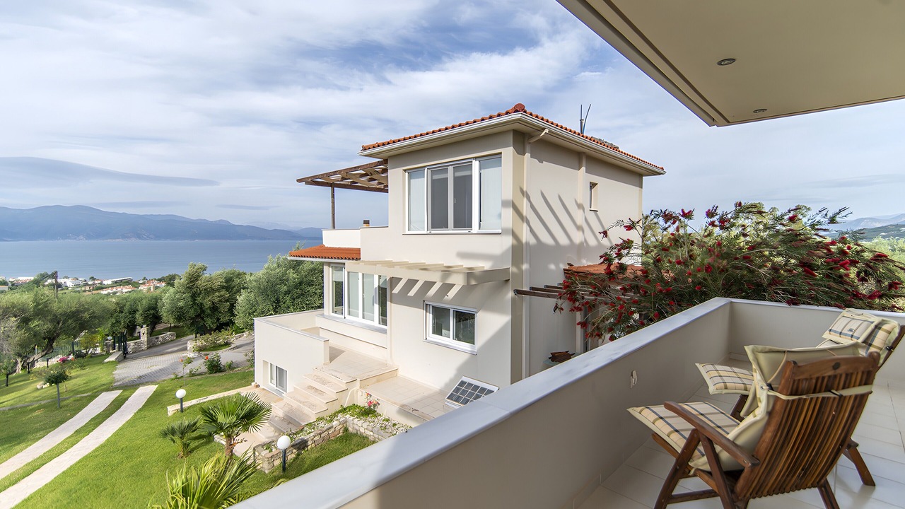 Photo of Patio Balcony in Aigio
