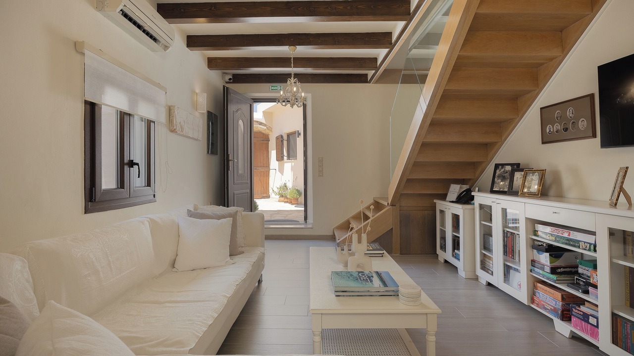 Photo of Livingroom in Chromonastiri