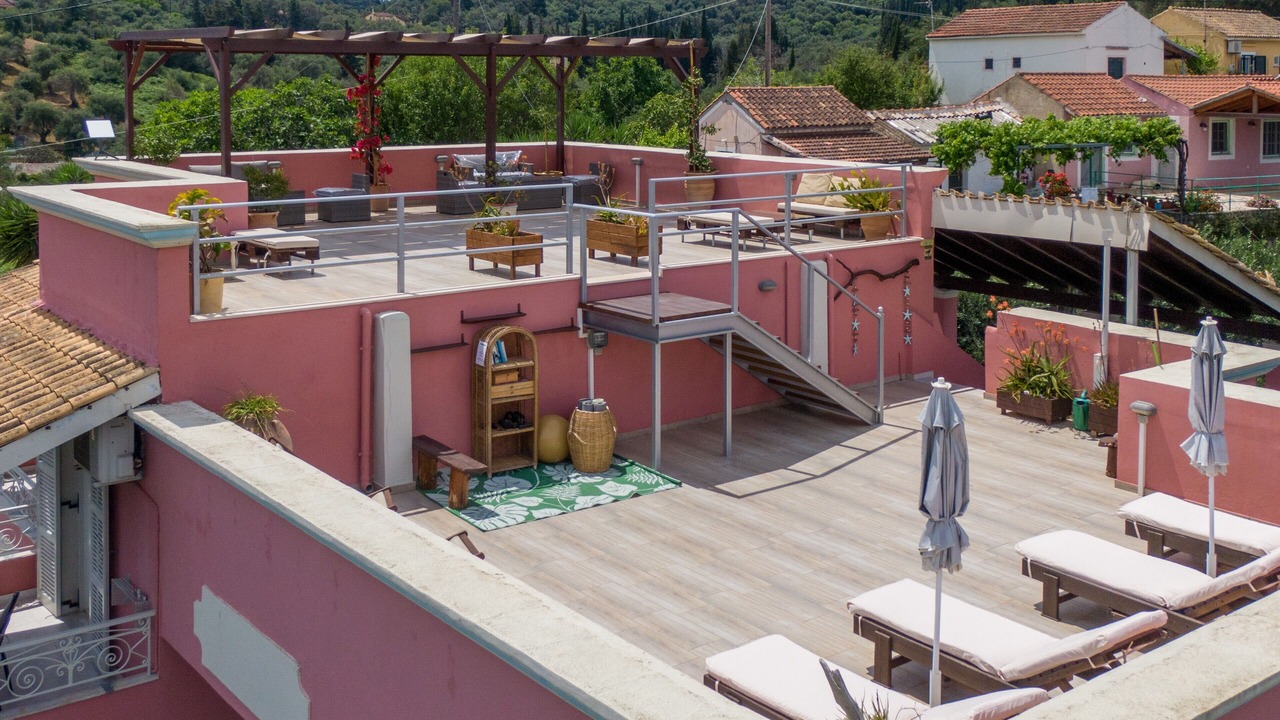 Photo of Patio Balcony in Astrakeri