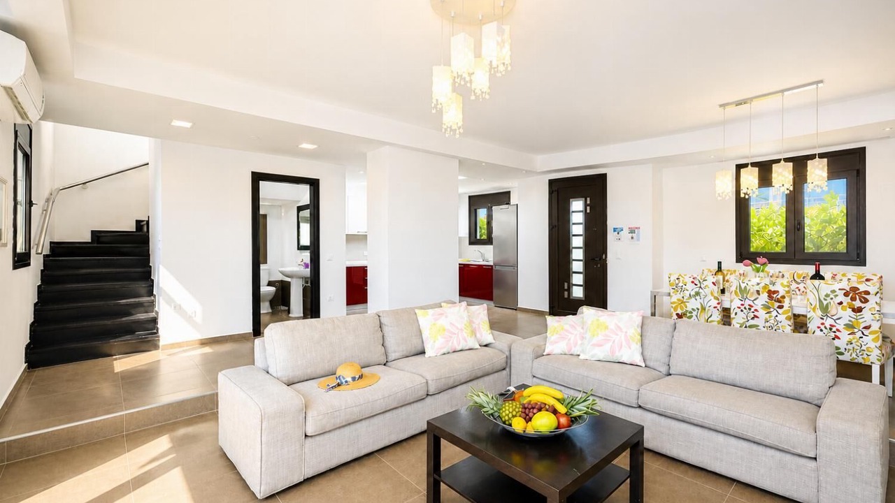 Photo of Livingroom in Lahania