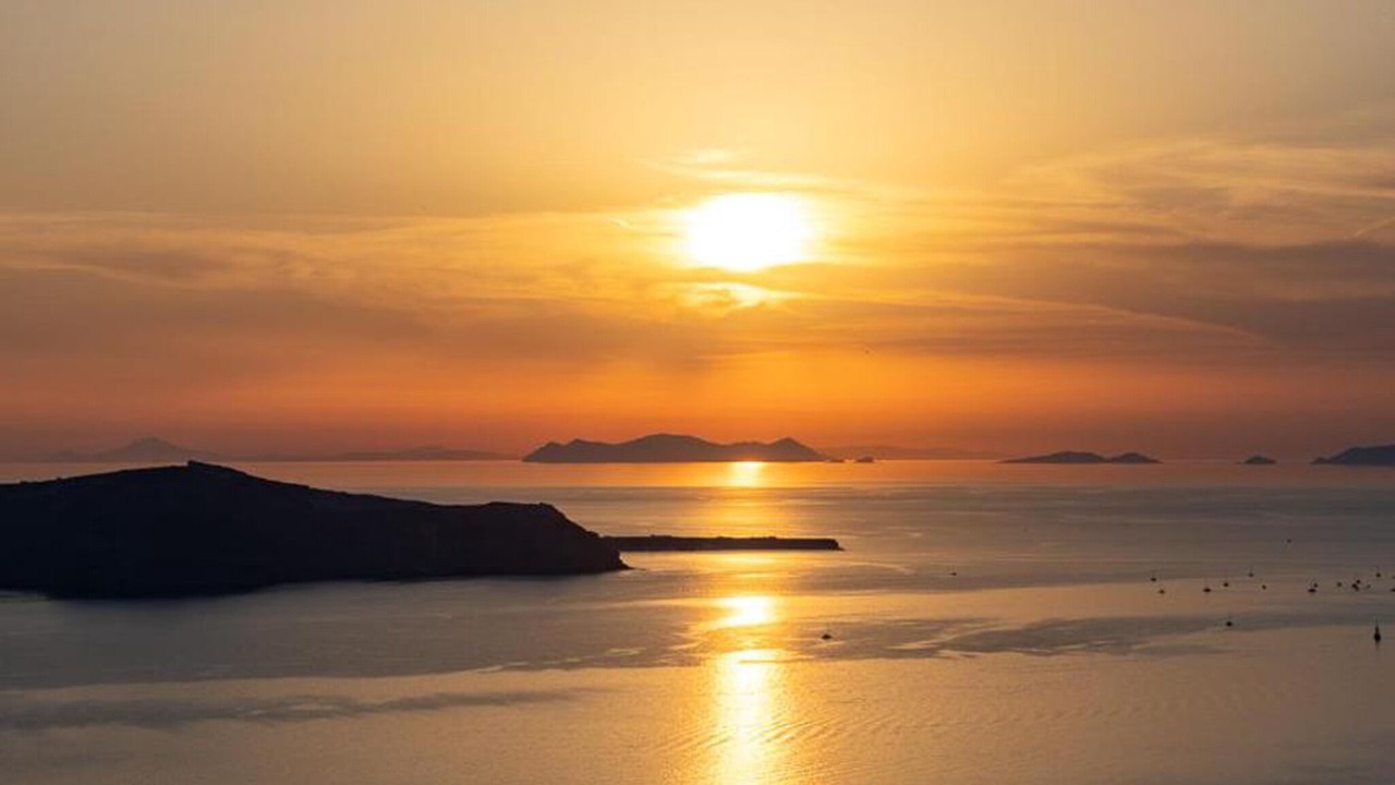 Photo of Others in Fira