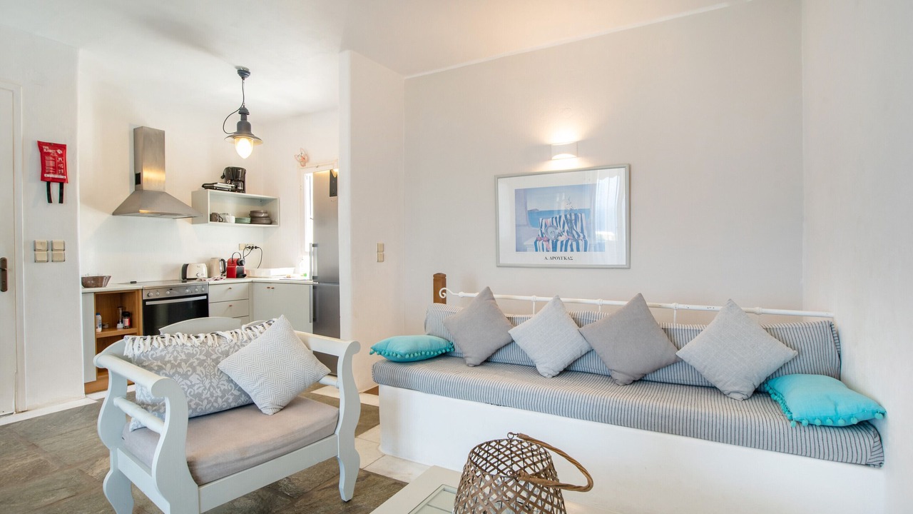 Photo of Livingroom in Nea Cryssi Akti