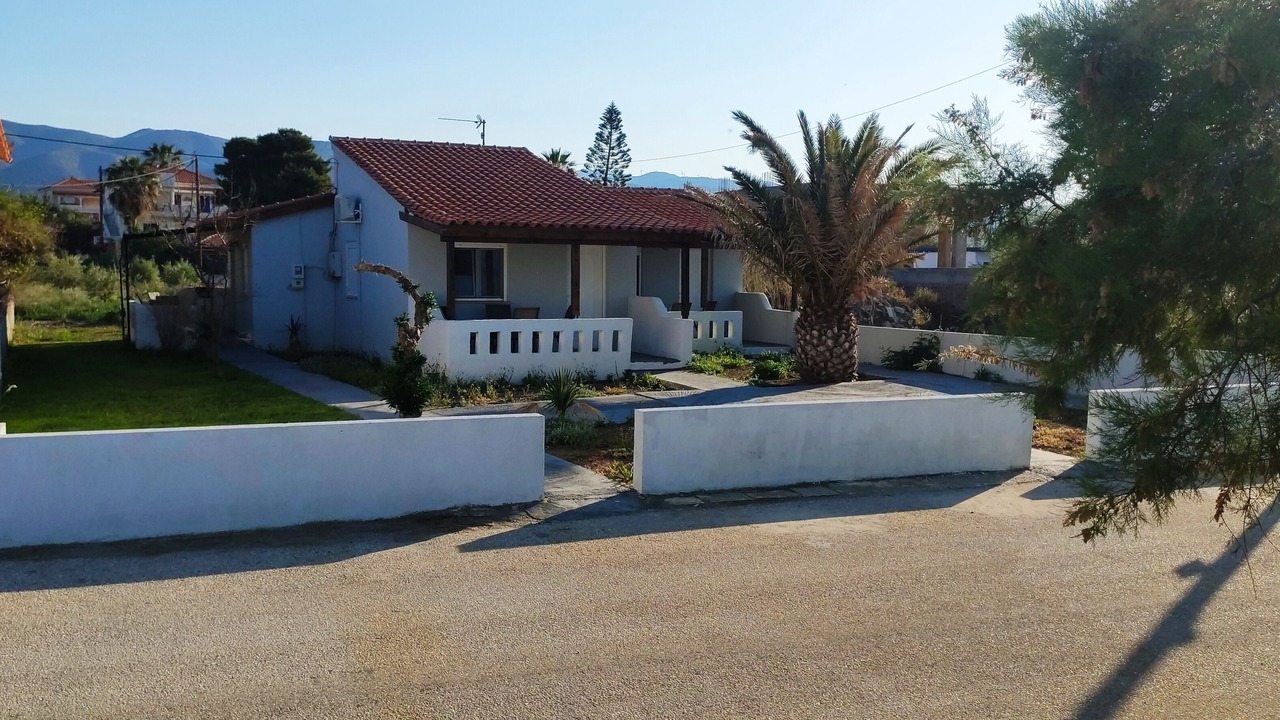 Photo of Outdoor in Plepi