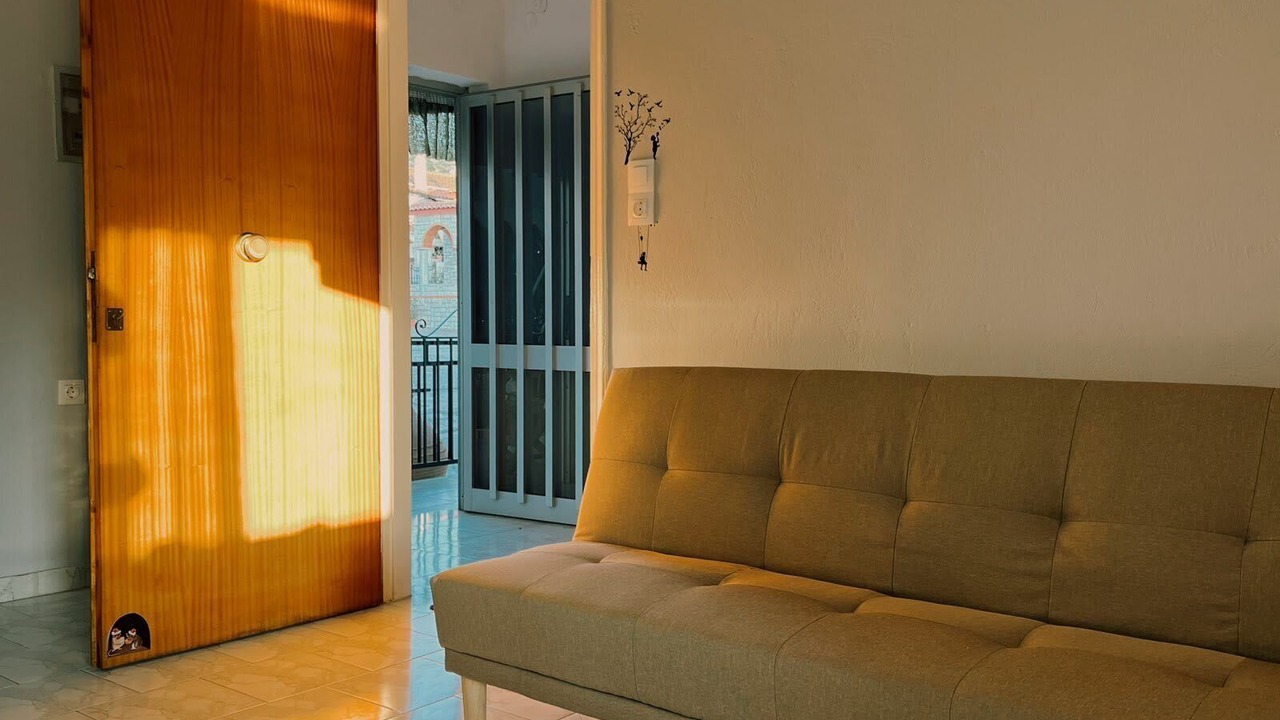 Photo of Livingroom in Troezen