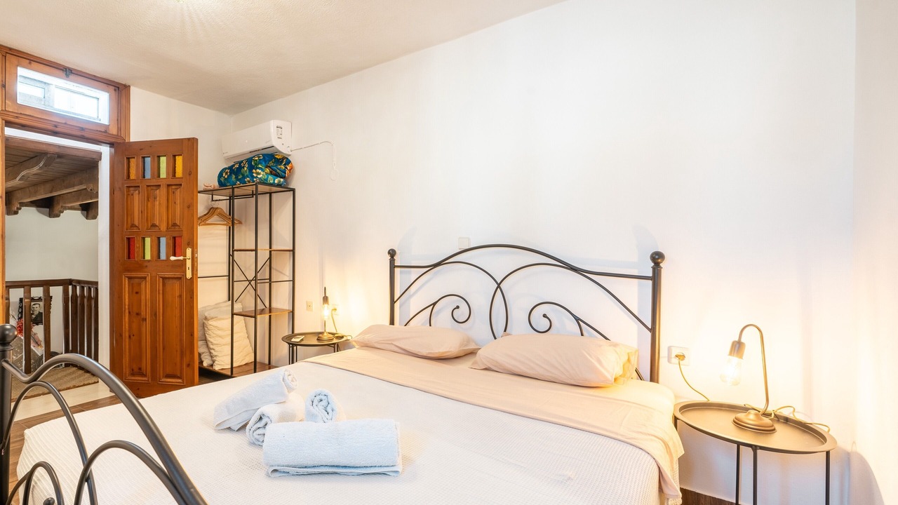 Photo of Bedroom in Kallithea