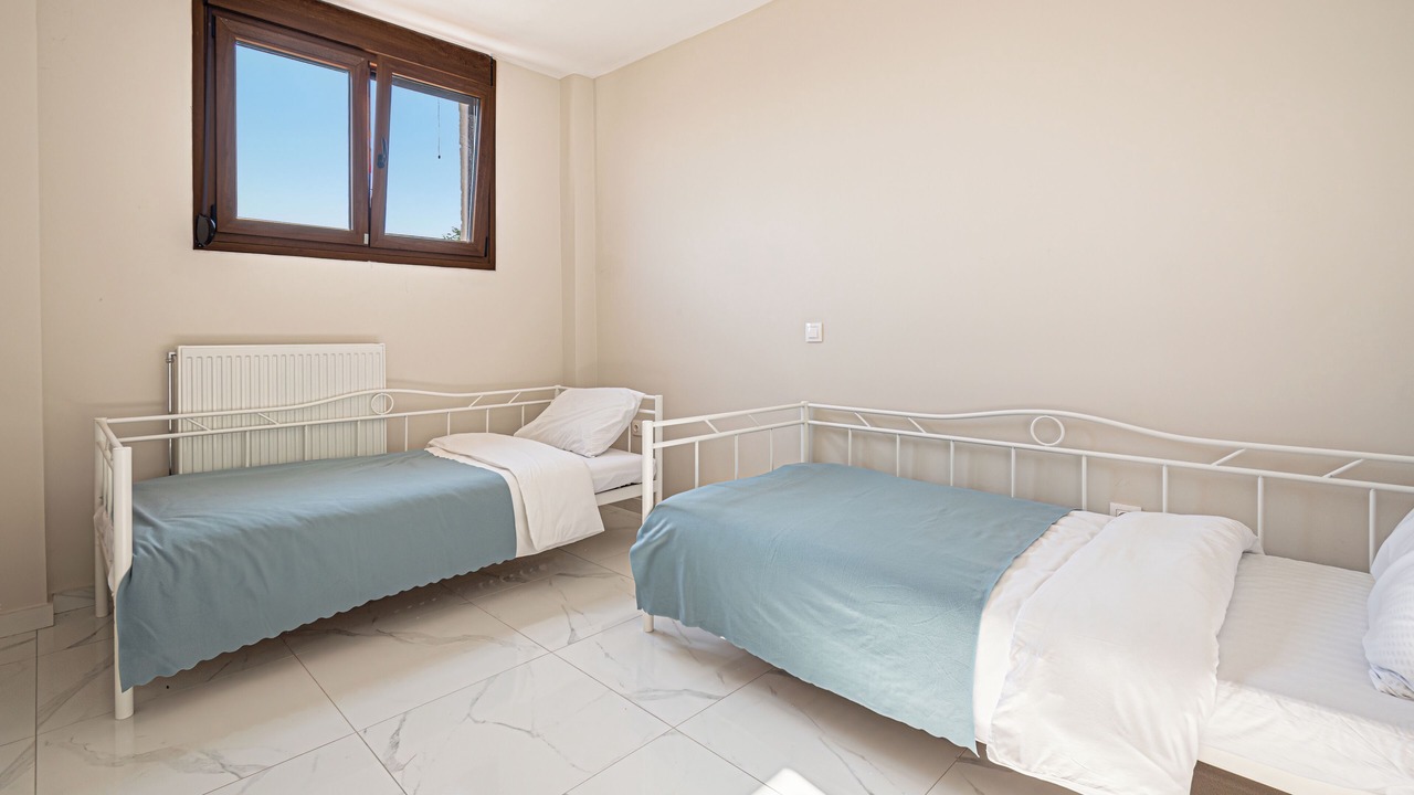 Photo of Bedroom in Polichrono