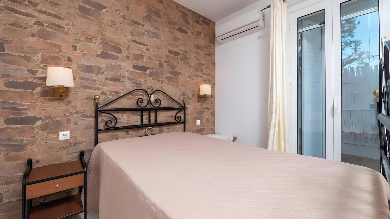 Photo of Bedroom in Kefalos