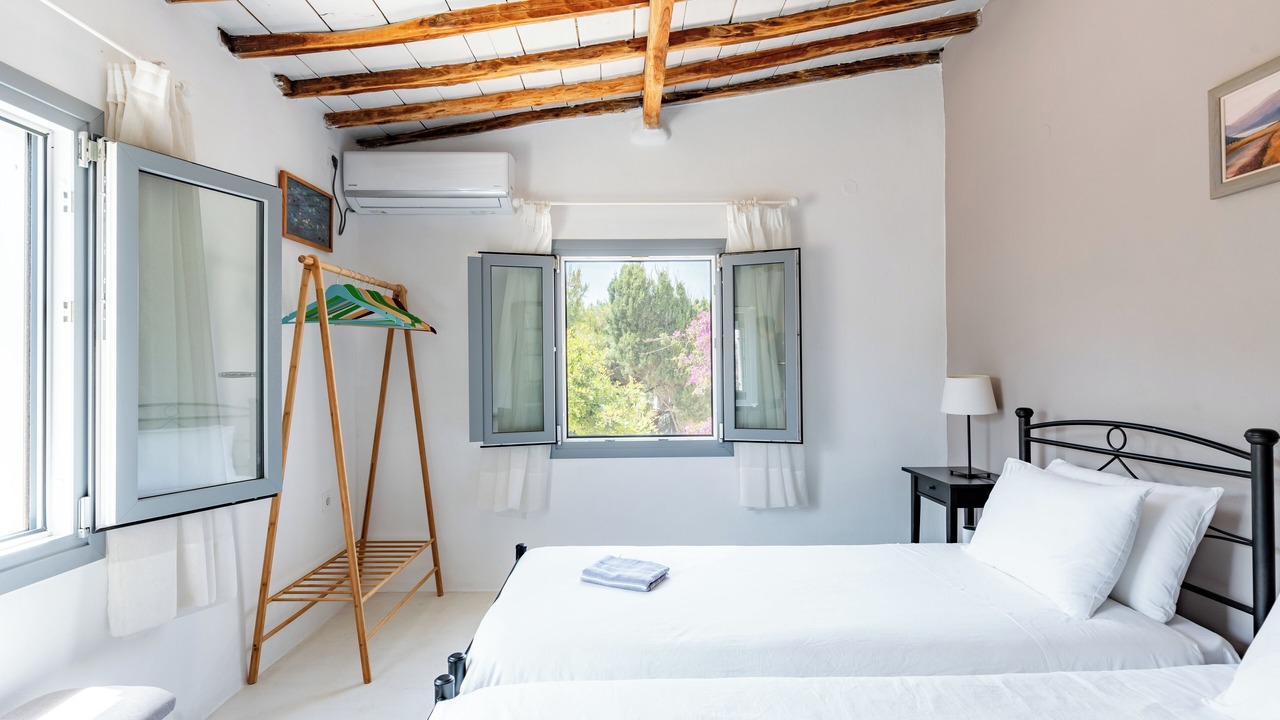 Photo of Bedroom in Parasporos