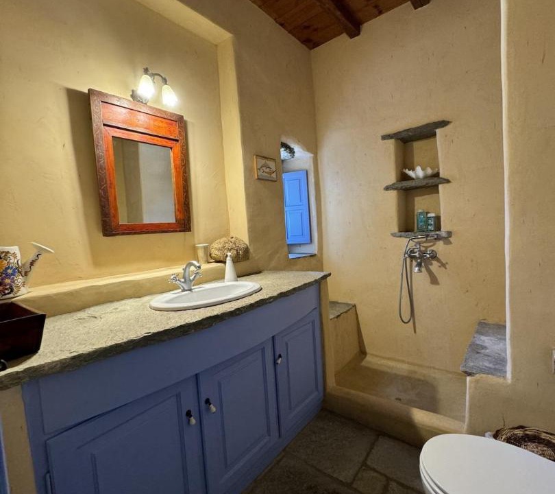 Photo of Bathroom in Exomvourgo