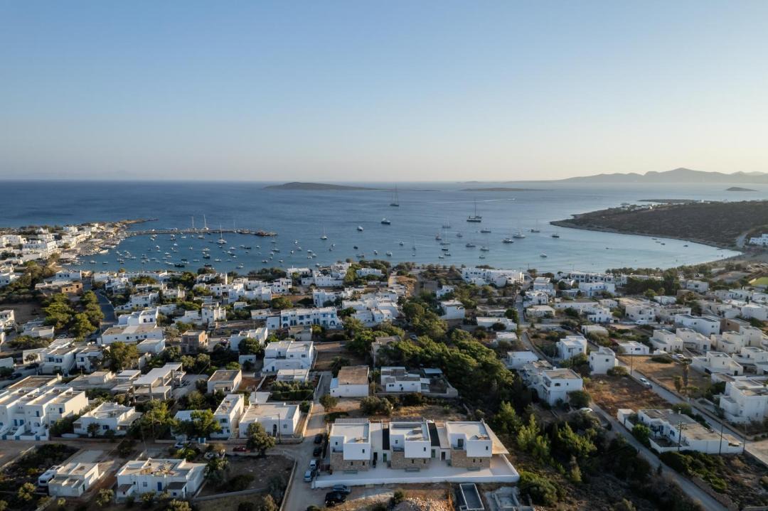 Photo of Others in Aliki