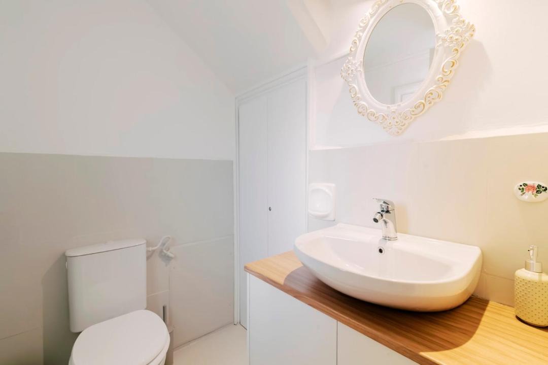 Photo of Bathroom in Ixia