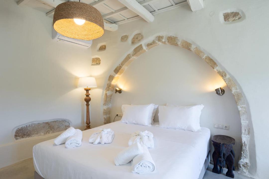 Photo of Bedroom in Amnatos