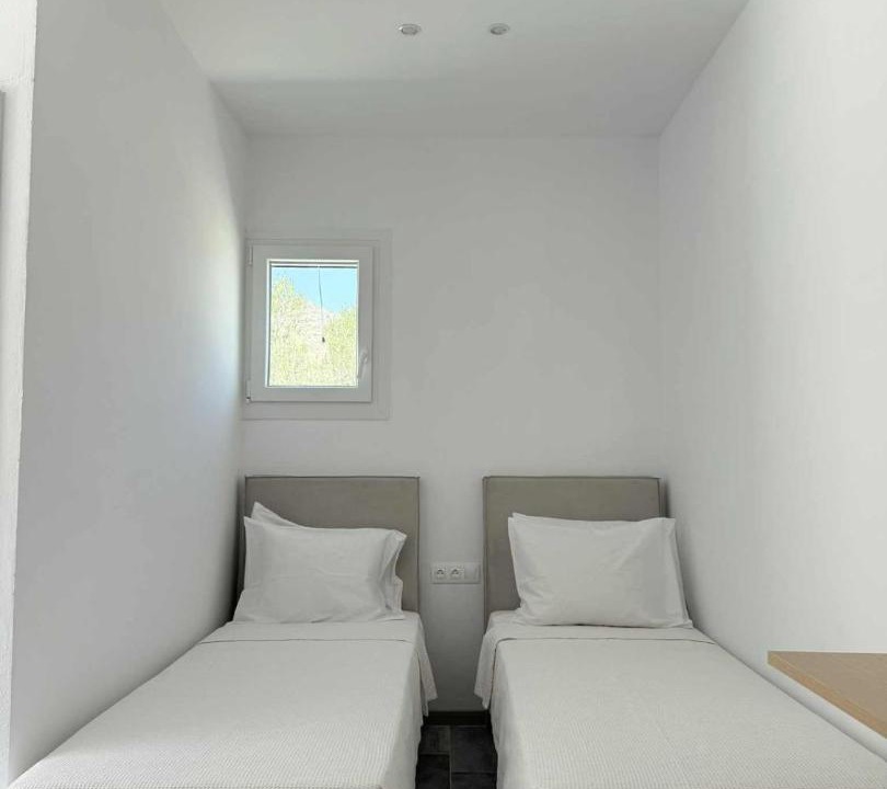 Photo of Bedroom in Ios Town
