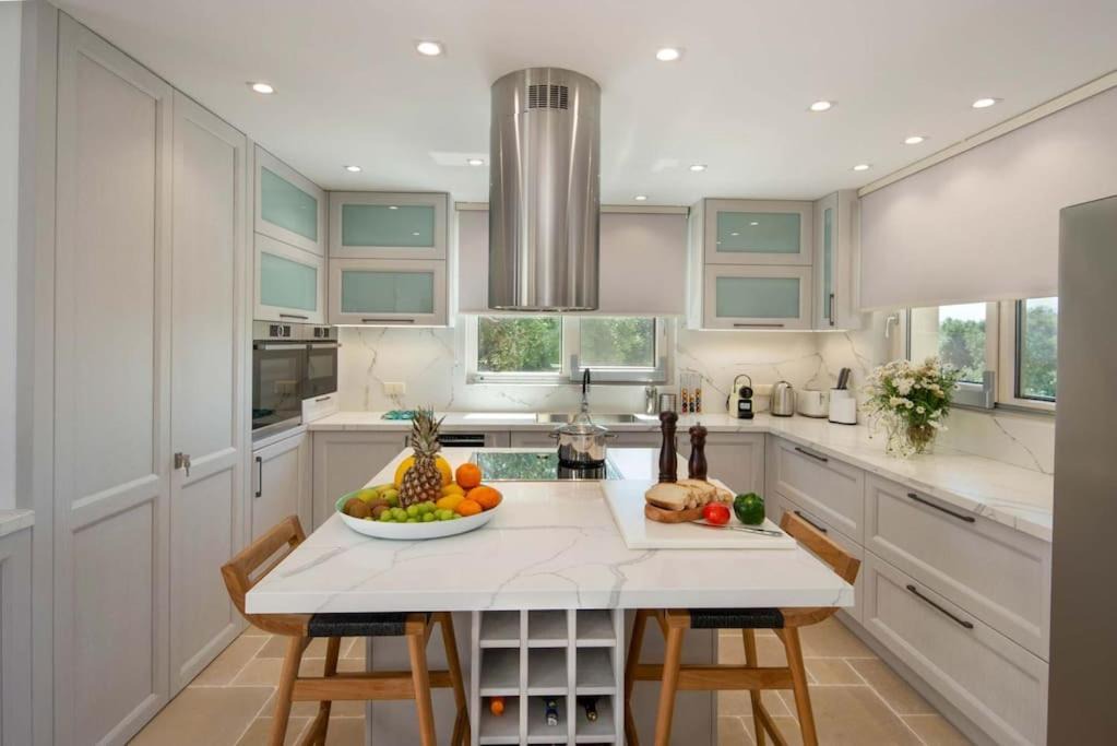 Photo of Kitchen in Mpogdanatika