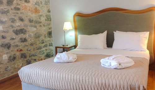 Deluxe Room with Garden View
