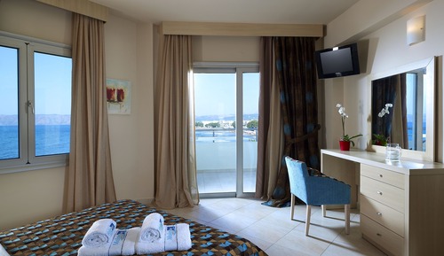 Comfort Suite, 1 Bedroom, Partial Sea View