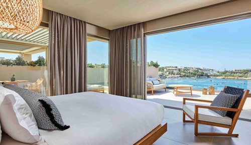 Diamond Executive Suite with Outdoor Heated Plunge Pool & Hydromassage - Sea View