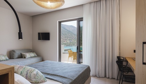 Superior Studio, Sea View