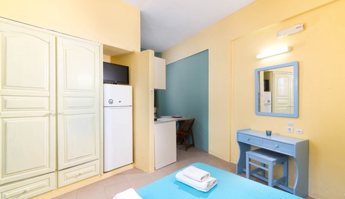 Economy Studio, Partial Sea View