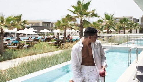 Grand Superior Swim-Up