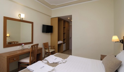 Superior Double or Twin Room, Terrace, Sea View