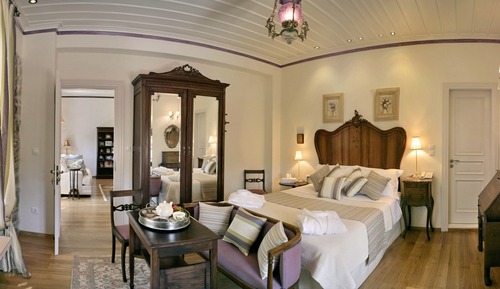 Suite, Jetted Tub