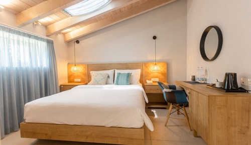 Superior Room, City View
