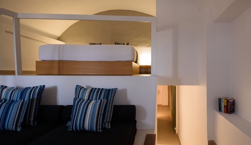 Two-Bedroom Sea View Suite & Seasonal Hot Tub