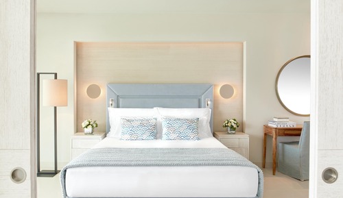Deluxe Suite, 2 Bedrooms, Pool View