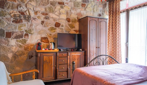 Double Room (Street view)
