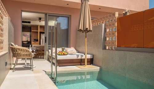 Signature Elegant Private Pool, Adults Only Complex