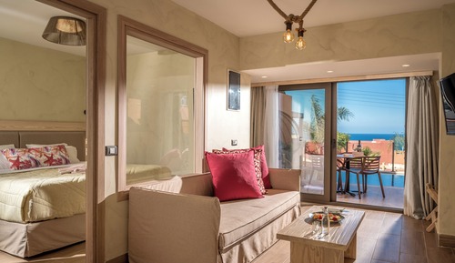 Luxury One Bedroom Suite Sea View Private Pool