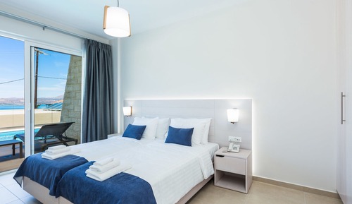 Executive Suite, Pool Access, Ground Floor